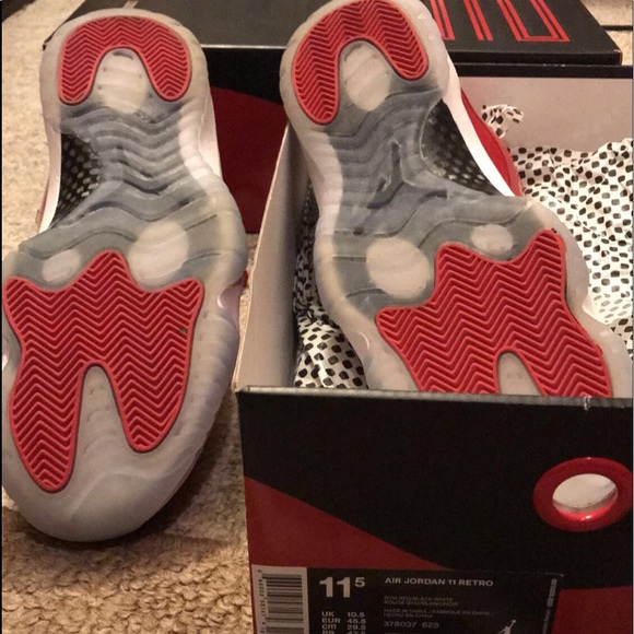 AIR JORDANS 11 GYM RED - Picture 3 of 3